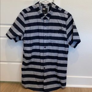 ONEILL button up shirt. Slim cut.